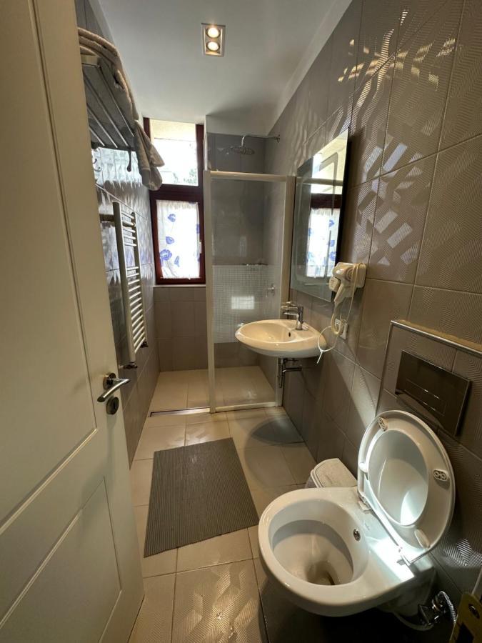 Hotel Gjallica Kukes Dış mekan fotoğraf