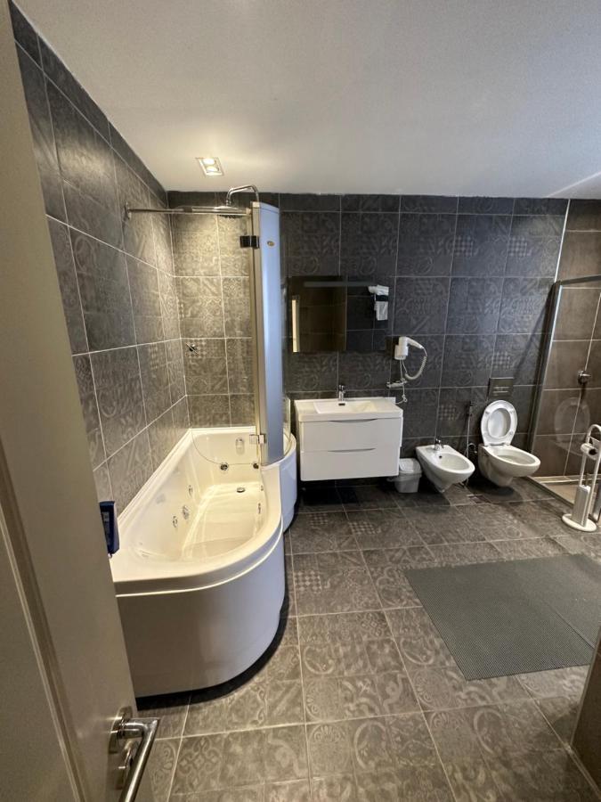 Hotel Gjallica Kukes Dış mekan fotoğraf